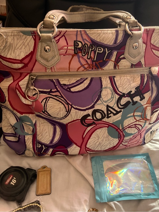 Coach Handbags - Coach Poppy Multicolor Graphic Tote in Purple, Pink & Cream